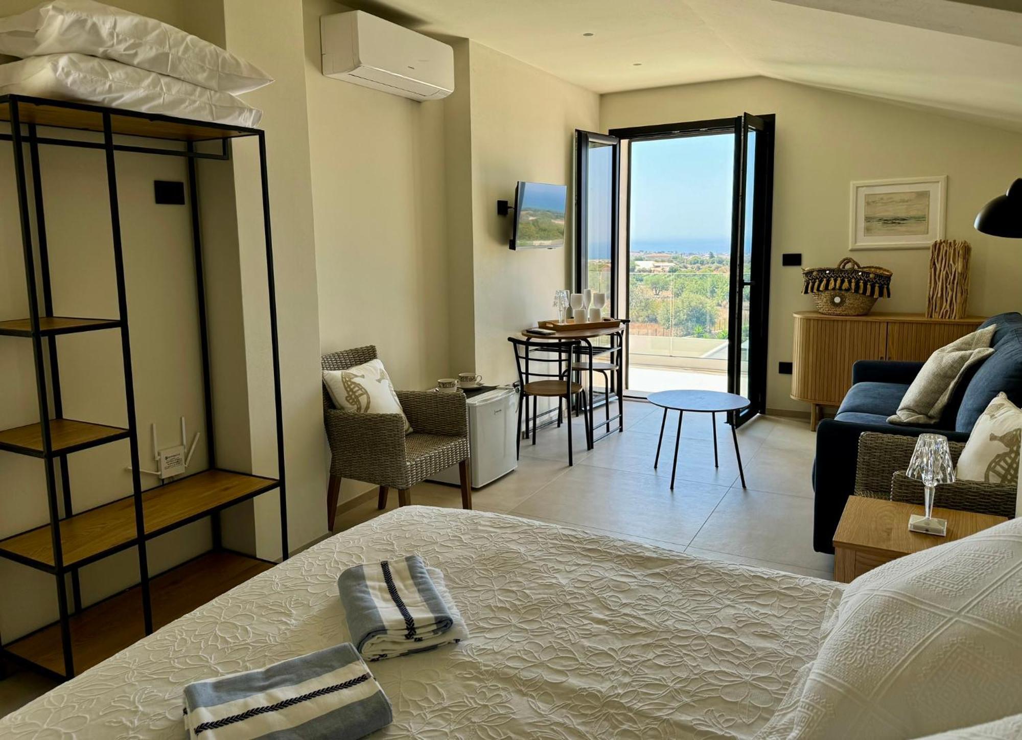 Villa Dolce Vita Sampieri Bagian luar foto